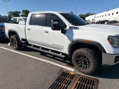 Summit White 2022 GMC Sierra 2500 SLE