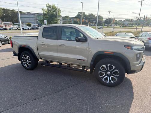 Desert Sand Metallic 2024 GMC Canyon AT4