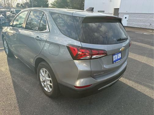 Sterling Gray Metallic 2024 Chevrolet Equinox 1LT