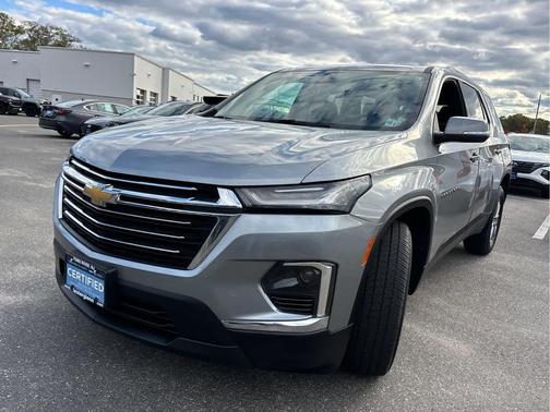 2023 Chevrolet Traverse LT Leather