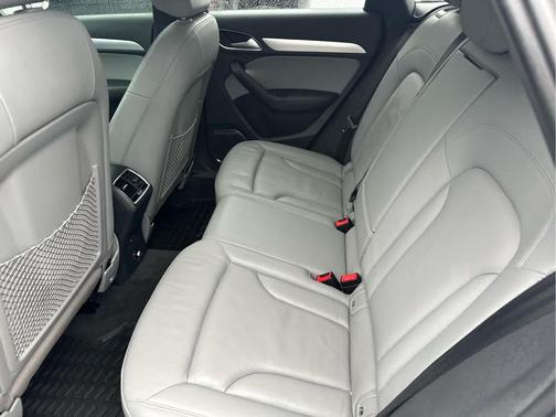 2016 Audi Q3 2.0T Premium Plus