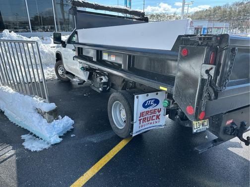 2025 Chevrolet Silverado 3500 WT