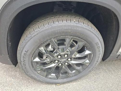 STERLING GRY ME 2026 Chevrolet Traverse LT