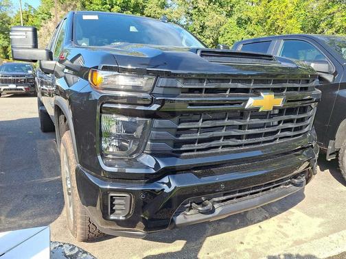 2025 Chevrolet Silverado 2500 Custom