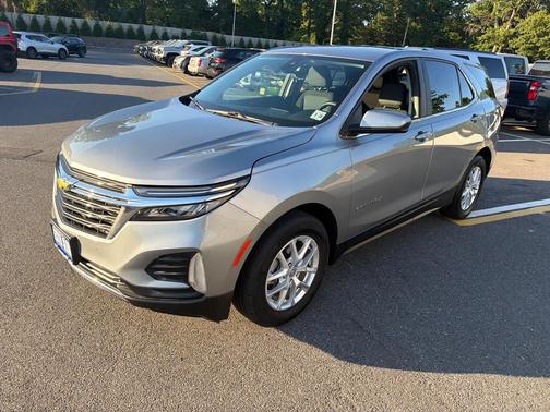 Sterling Gray Metallic 2024 Chevrolet Equinox 1LT