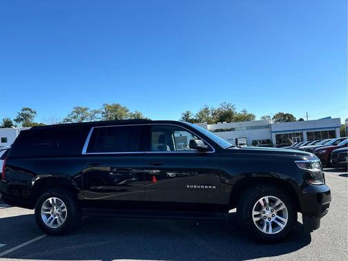 2020 Chevrolet Suburban LS