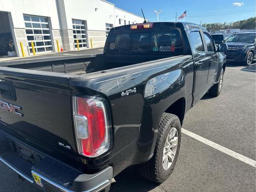 Onyx Black 2018 GMC Canyon SLE