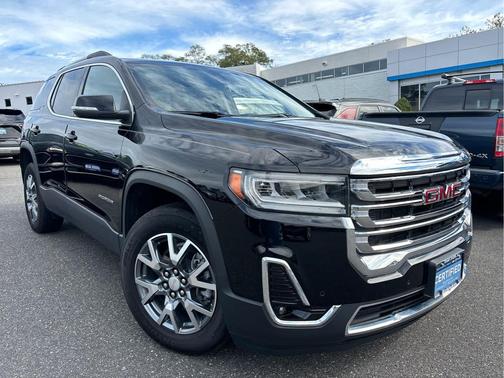 2023 GMC Acadia AWD SLT