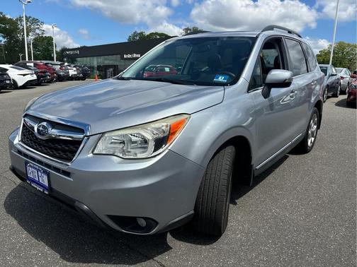 Ice Silver Metallic 2015 Subaru Forester 2.5i Touring