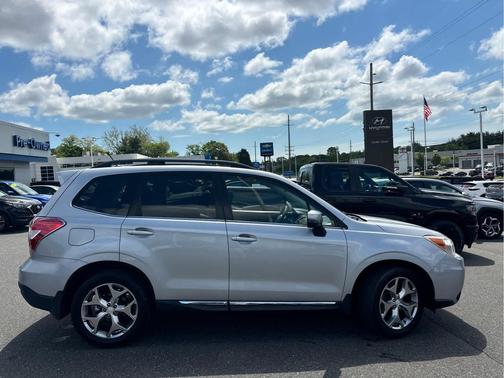 Ice Silver Metallic 2015 Subaru Forester 2.5i Touring