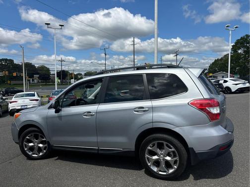 Ice Silver Metallic 2015 Subaru Forester 2.5i Touring