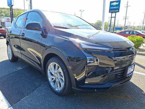 MOSAIC BLACK ME 2027 Chevrolet Bolt LT