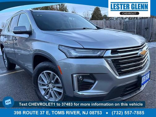 Sterling Gray Metallic 2023 Chevrolet Traverse LT Cloth