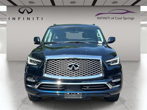 2023 INFINITI QX80 LUXE