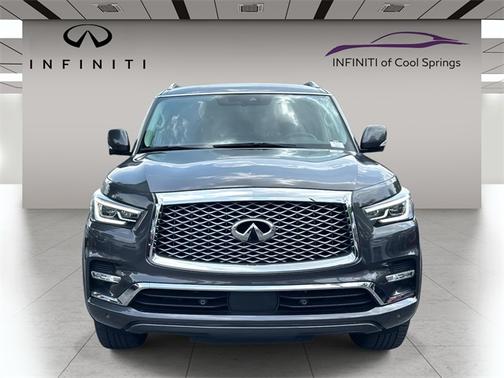 2023 INFINITI QX80 LUXE