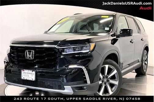 2023 Honda Pilot Touring 8-Passenger