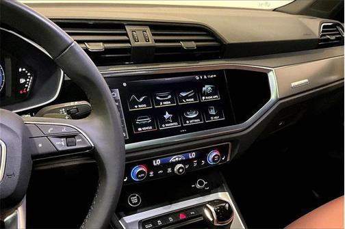 2023 Audi Q3 Premium 45 TFSI S line quattro Tiptronic