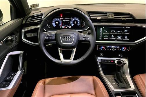 2023 Audi Q3 Premium 45 TFSI S line quattro Tiptronic