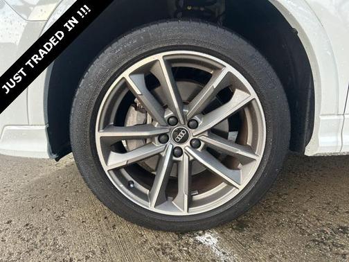 2022 Audi Q3 45 S line Premium