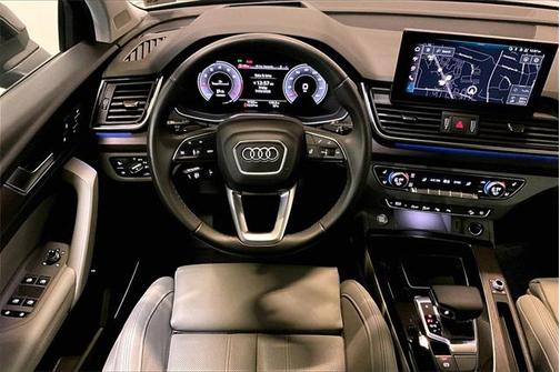 2024 Audi Q5 45 S line Prestige