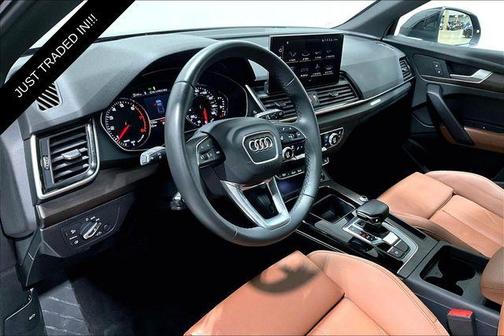 Mythos Black Metallic 2024 Audi Q5 45 S line quattro Premium