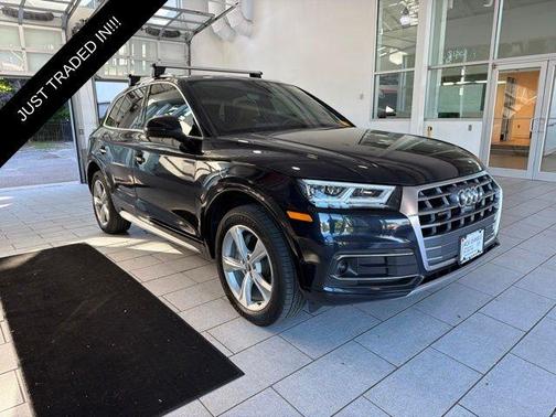Moonlight Blue Metallic 2020 Audi Q5 45 Prestige