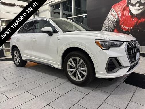 2021 Audi Q3 45 S line Premium