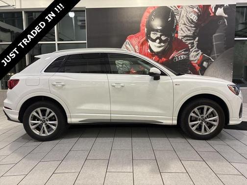 2021 Audi Q3 45 S line Premium