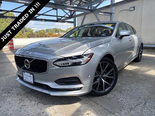2018 Volvo S90 T5 Momentum