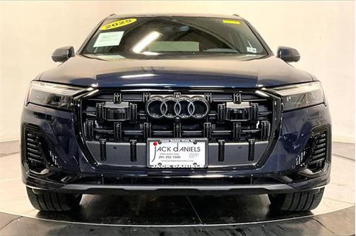 2025 Audi Q7 Premium Plus 55 TFSI quattro Tiptronic