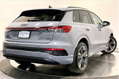 2024 Audi Q4 e-tron Premium Plus 50 quattro
