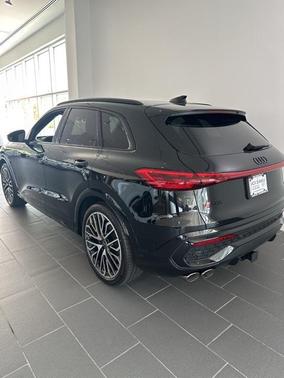 2025 Audi SQ5 3.0T Premium Plus