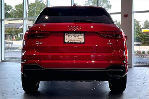 2025 Audi Q3 Premium 45 TFSI S line quattro Tiptronic