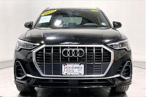 2025 Audi Q3 Premium 45 TFSI S line quattro Tiptronic