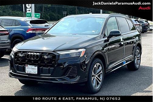 2025 Audi Q7 45 Premium