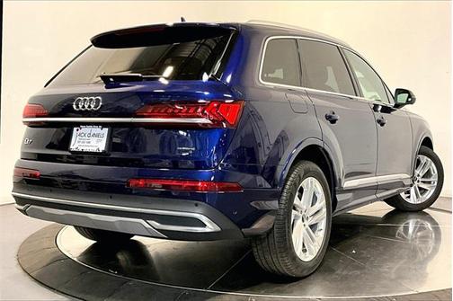 2022 Audi Q7 Premium Plus 55 TFSI quattro Tiptronic