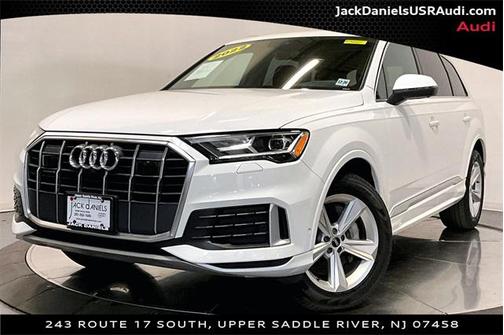 2022 Audi Q7 45 Premium Plus