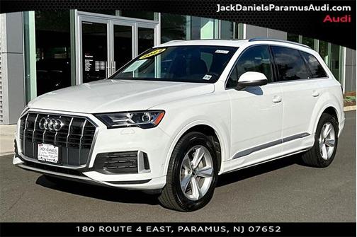 2022 Audi Q7 45 Premium Plus