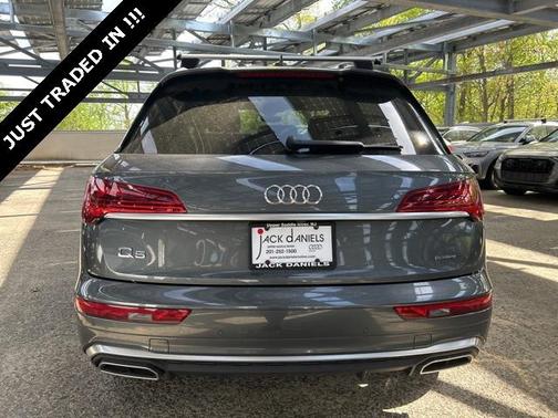 2022 Audi Q5 45 S line Premium Plus