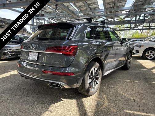2022 Audi Q5 45 S line Premium Plus