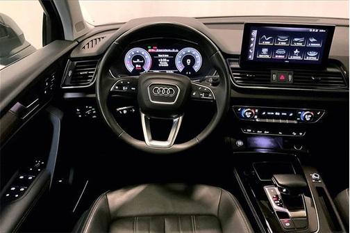 2022 Audi Q5 45 S line Premium Plus