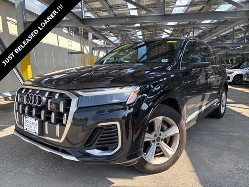 2025 Audi Q7 45 Premium