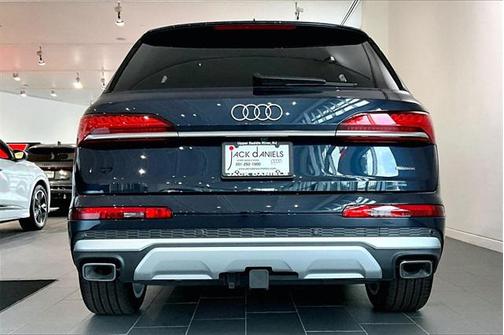 2025 Audi Q7 55 Premium Plus