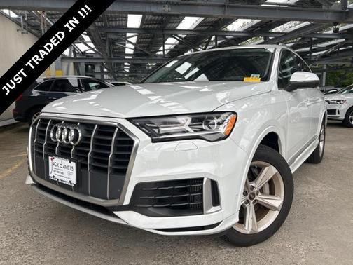 2022 Audi Q7 55 Premium