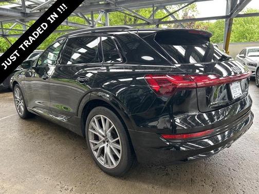 2021 Audi e-tron Prestige