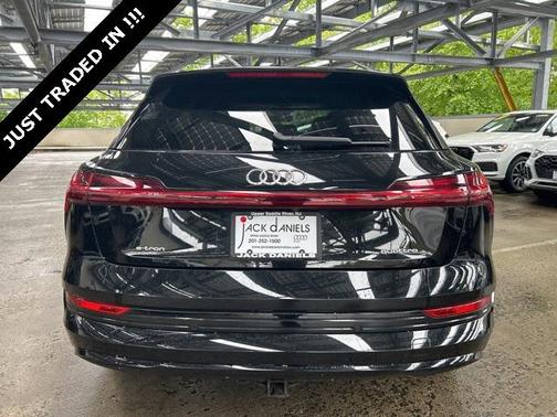 2021 Audi e-tron Prestige
