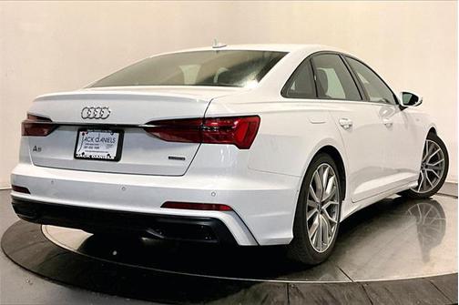 2022 Audi A6 55 Premium Plus