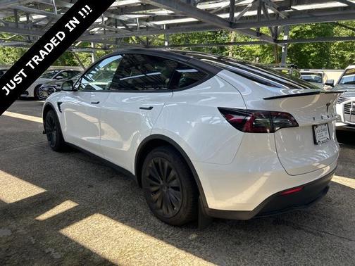 2023 Tesla Model Y Long Range Dual Motor All-Wheel Drive