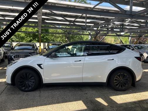 2023 Tesla Model Y Long Range Dual Motor All-Wheel Drive