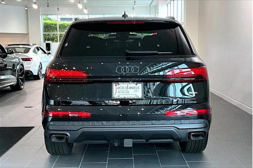2025 Audi Q7 55 Prestige